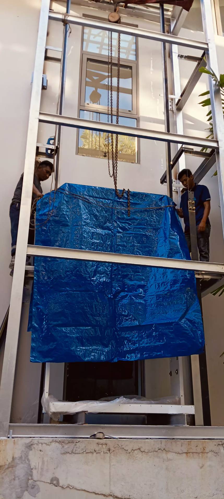 PASSENGER ELEVATOR 4